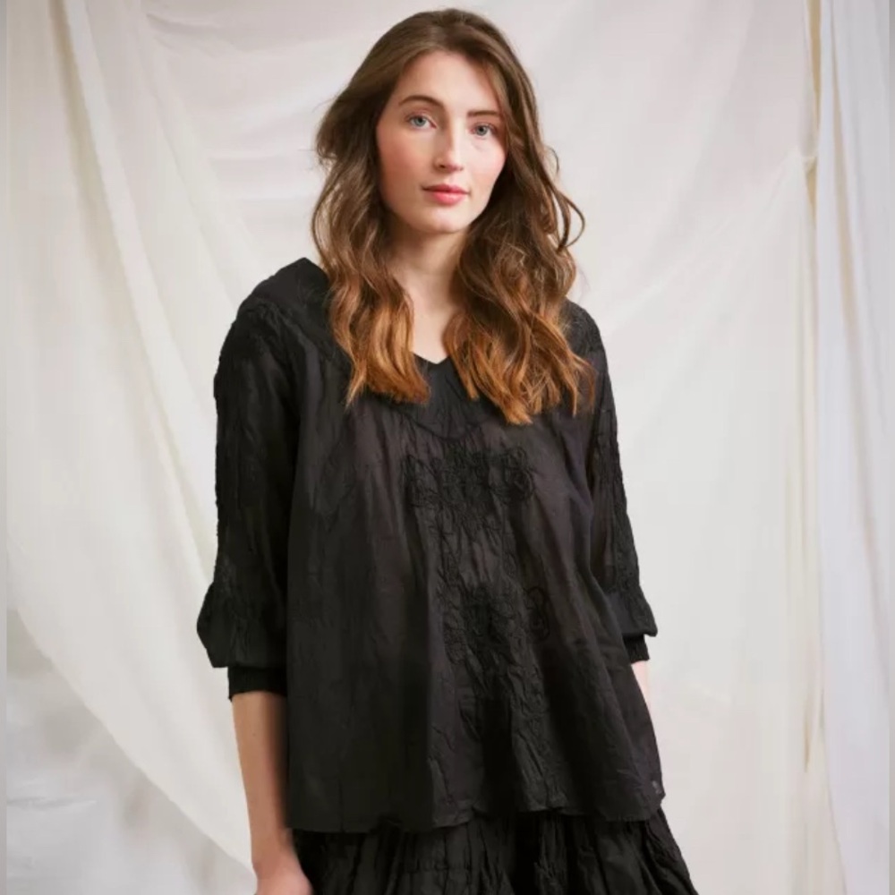 Ewa I Walla Rosmari Embroidered Top NWT Black Crinkled Cotton Organdy M